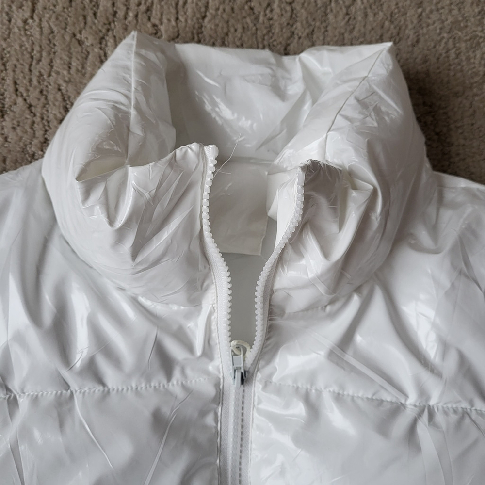 Women’s Shiny Cropped Puffer Jacket – Uaneo – White – Size M – NWT - Picture 11 of 12